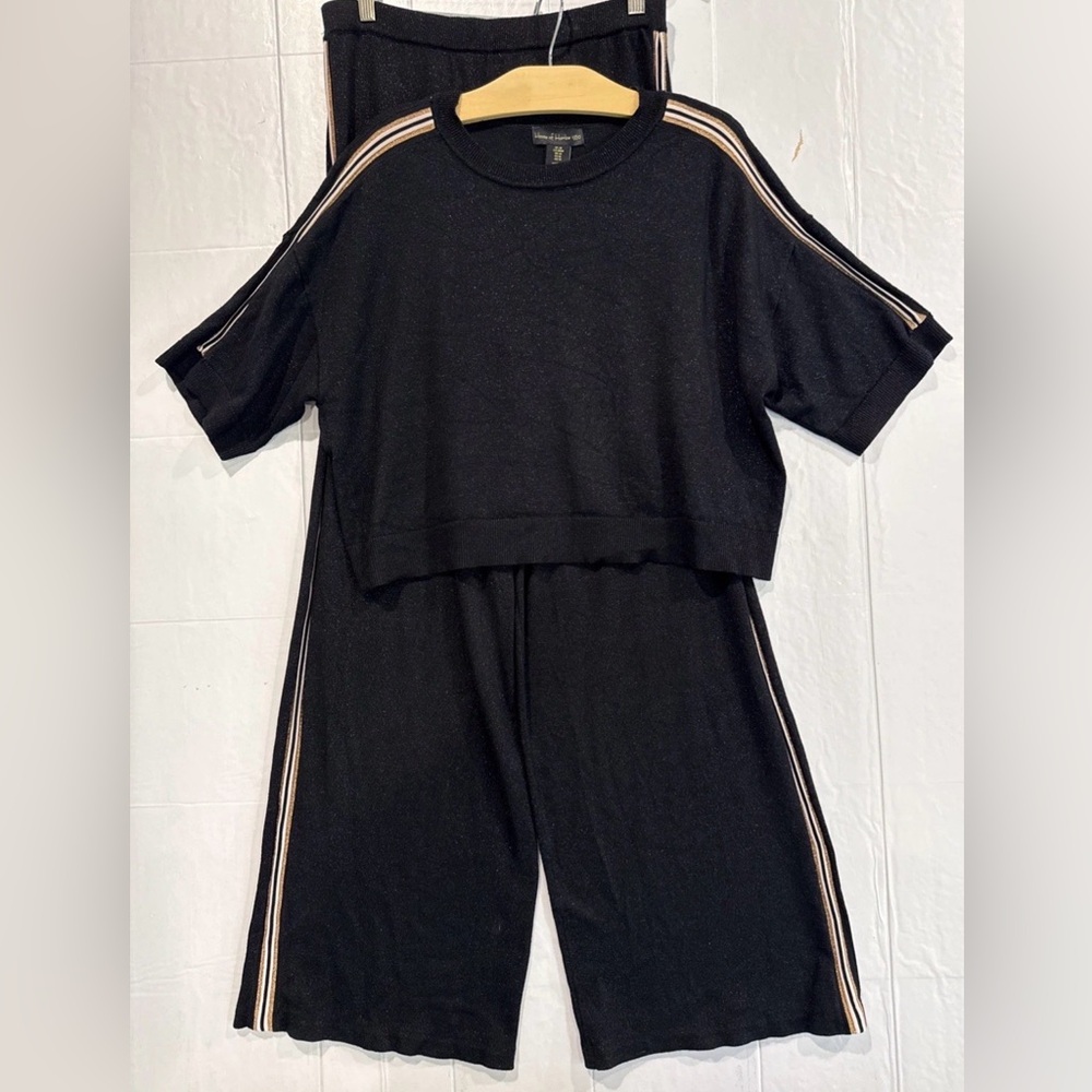 House of Harlow 1960 Black Cropped Top Wide Leg Pant Set with Contrast Stripes